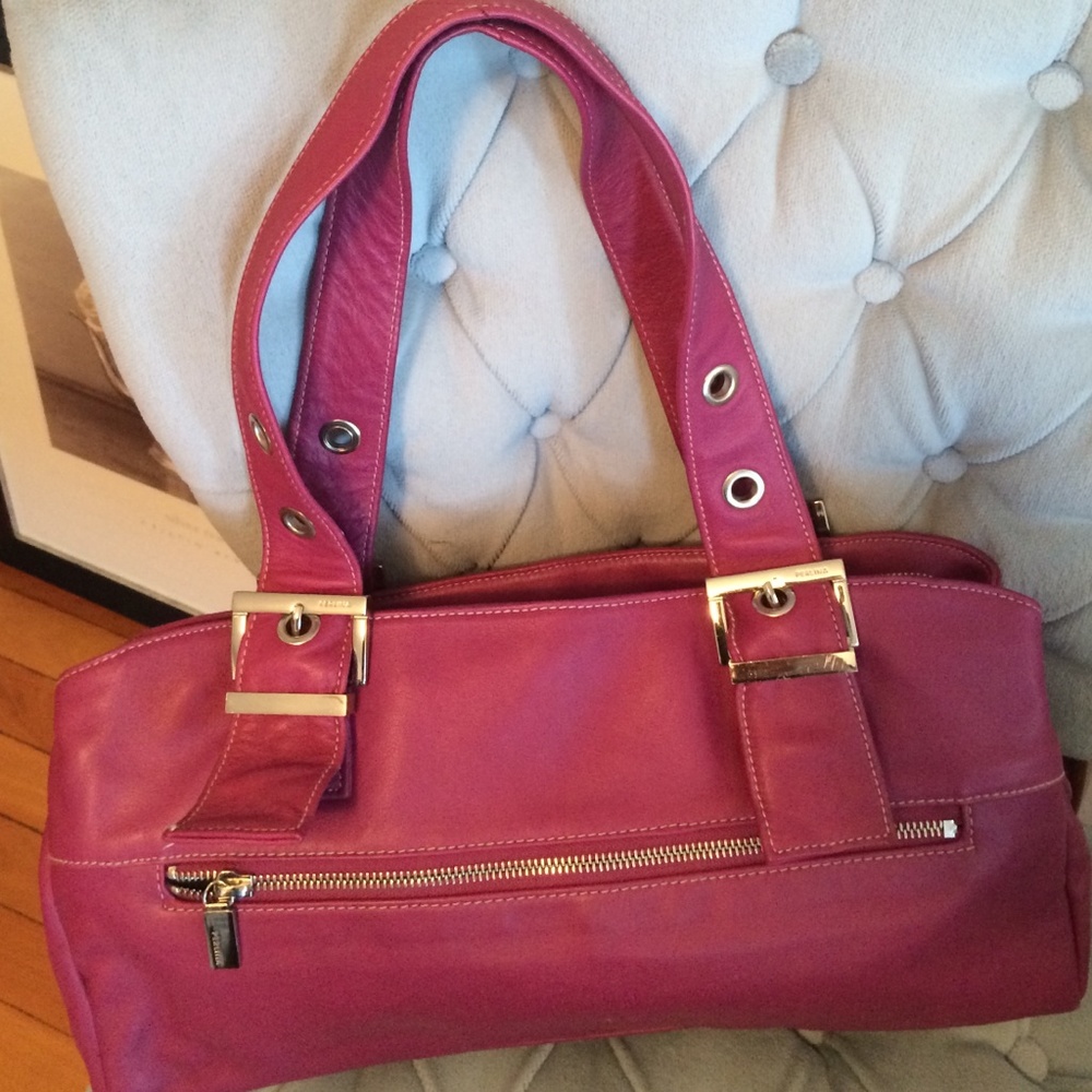 Perlina soft leather Magenta handbag